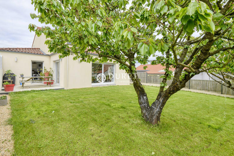 Maison - 190 m² - 9 pièces