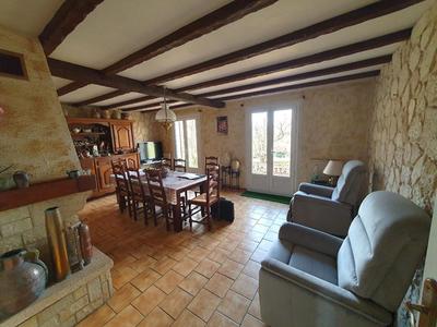 Maison - 88 m² - 4 pièces