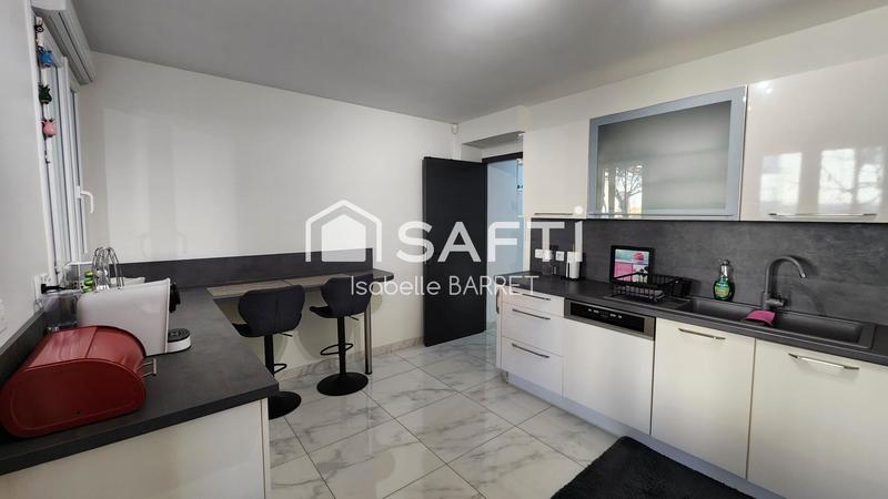 Maison - 104 m² - 5 pièces