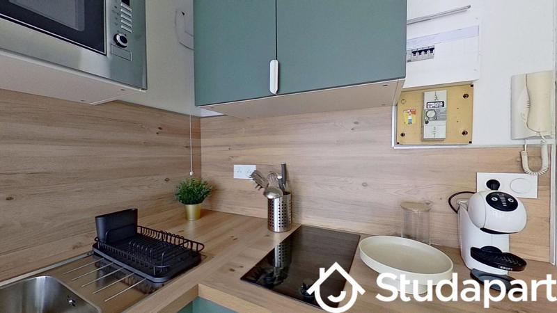 Chambre - 13 m² - 1 pièce