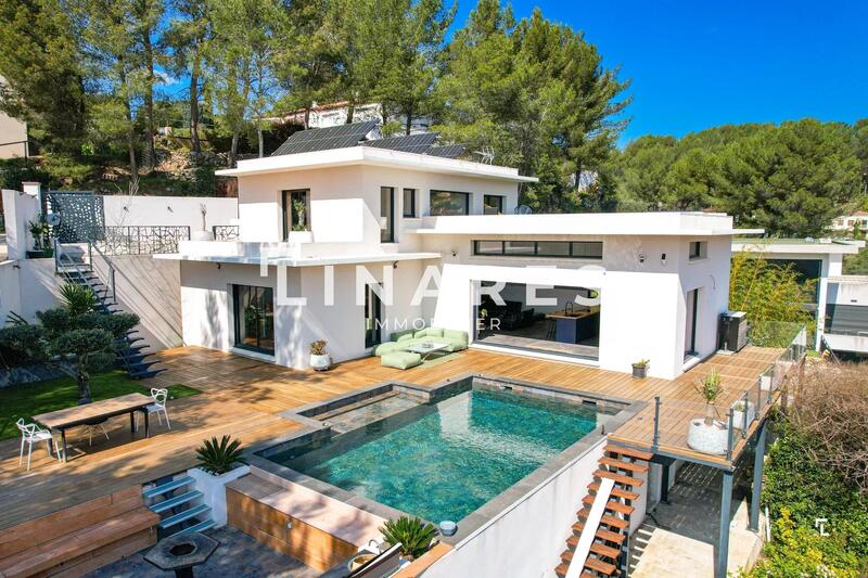 Villa - 160 m² - 4 pièces