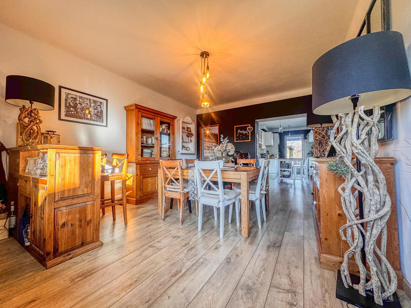 Maison - 158 m² - 7 pièces