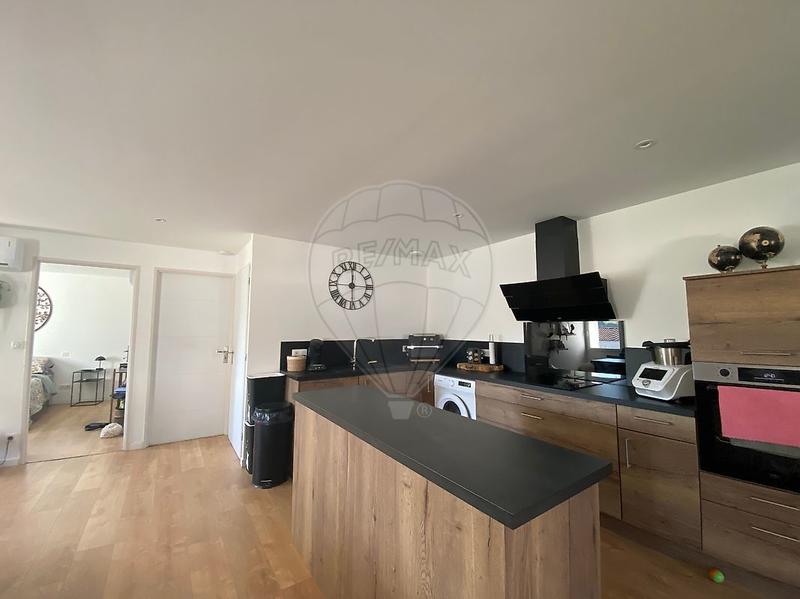 Maison - 205 m² - 7 pièces