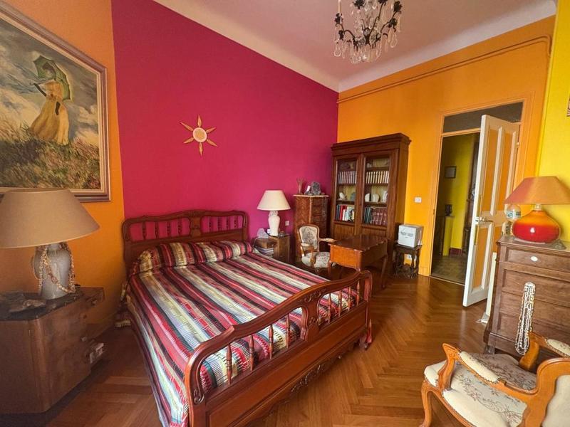 Appartement - 164 m² - 5 pièces