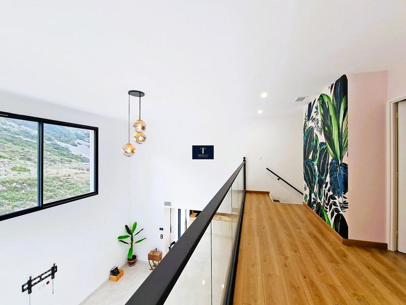 Maison contemporaine - 134 m² - 6 pièces