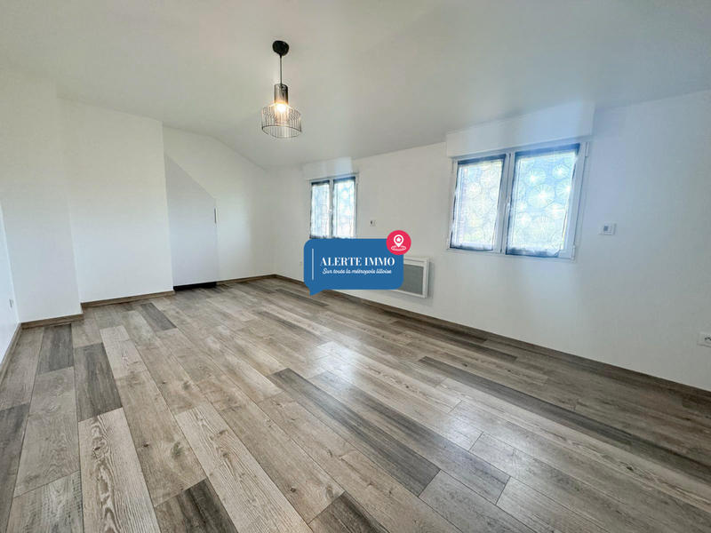 Maison - 180 m² - 5 pièces