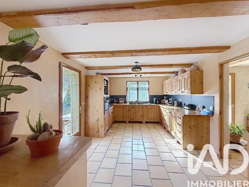 Maison - 333 m² - 5 pièces