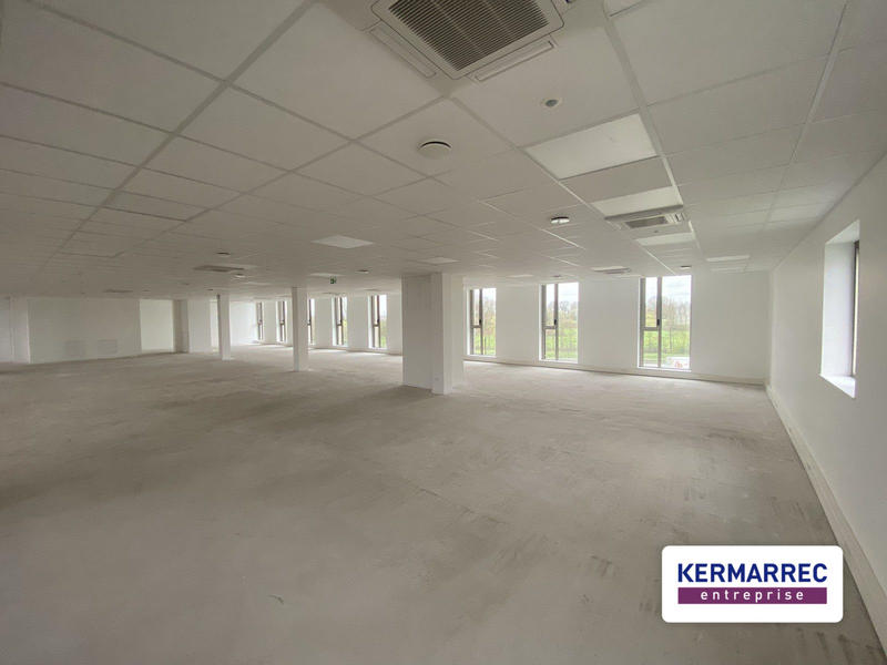 Bureau - 375 m²
