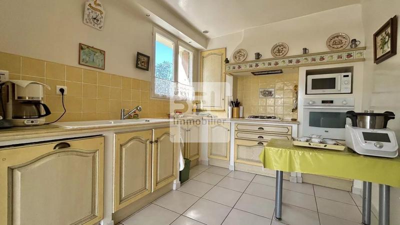 Villa - 195 m² - 8 pièces