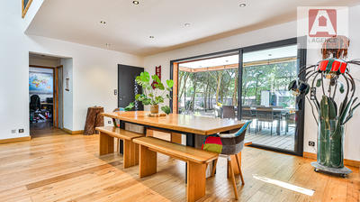 Maison - 162 m² - 5 pièces