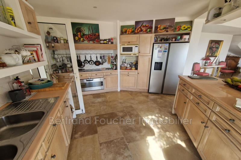 Maison - 250 m² - 10 pièces