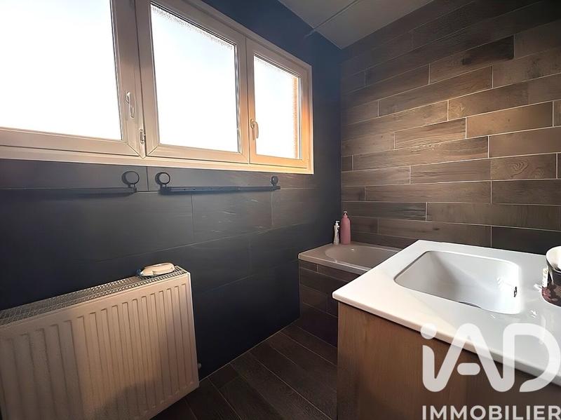 Maison - 85 m² - 5 pièces