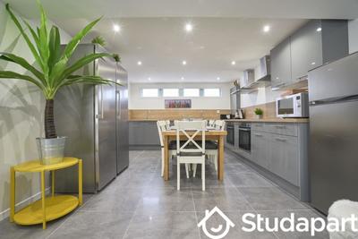 Chambre - 12 m² - 1 pièce