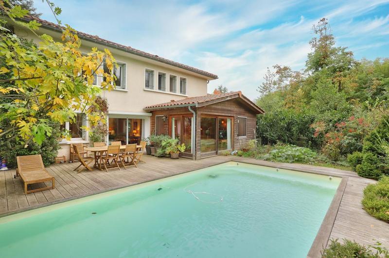 Maison - 160 m² - 6 pièces