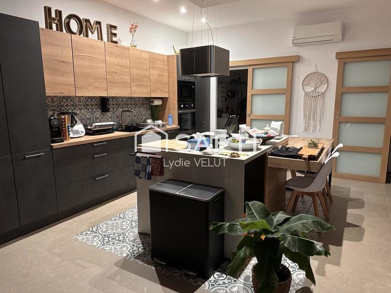 Maison - 136 m² - 5 pièces