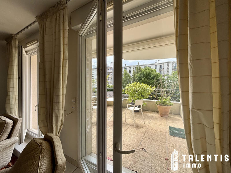 Appartement - 96 m² - 4 pièces