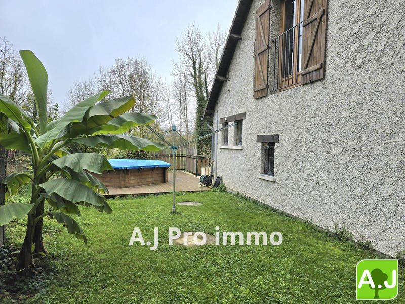 Maison traditionnelle - 178 m² - 8 pièces