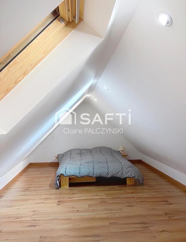 Maison - 95 m² - 5 pièces