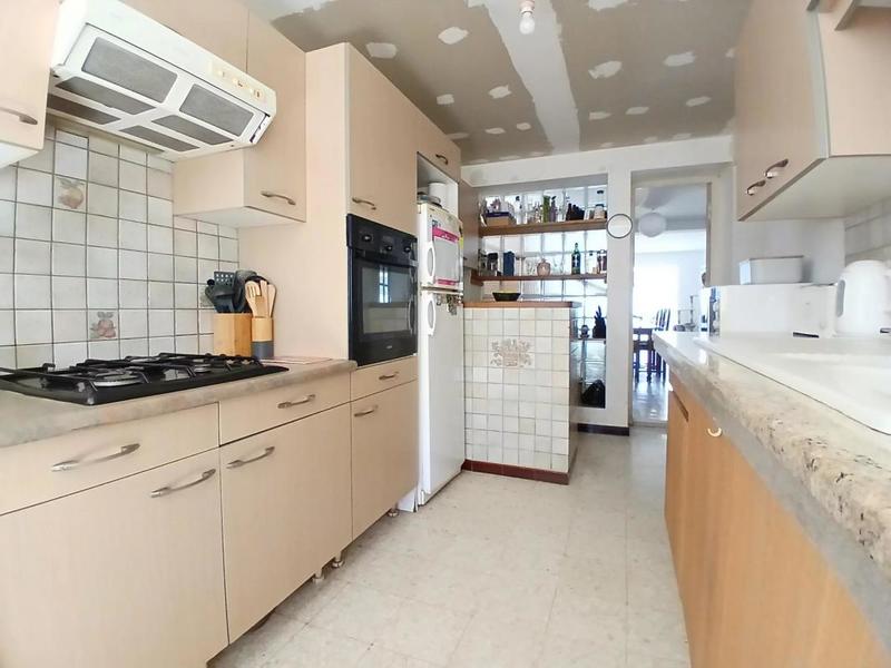 Maison - 189 m² - 9 pièces