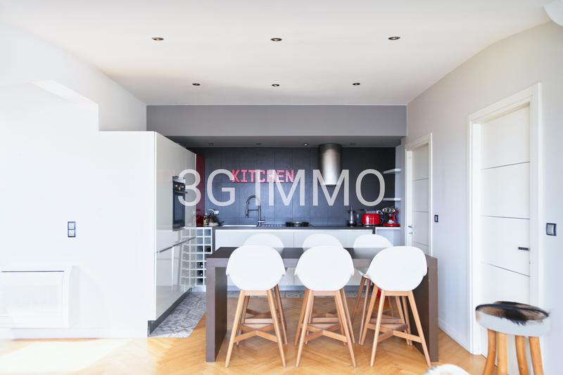 Appartement - 90 m² - 3 pièces