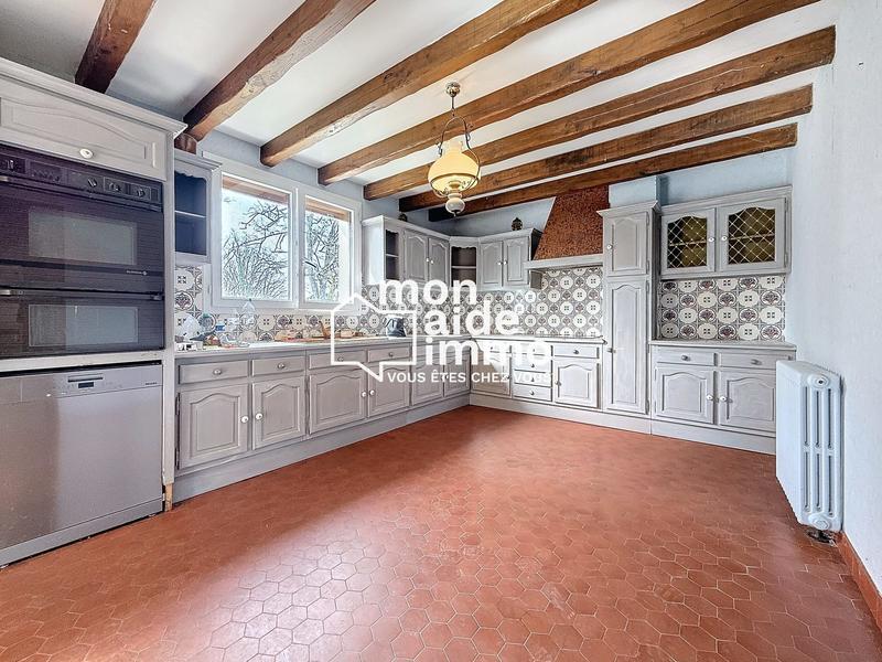 Maison - 250 m² - 7 pièces