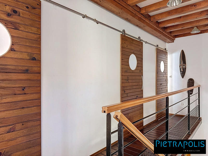 Maison - 170 m² - 6 pièces