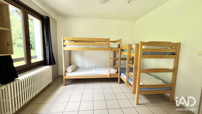 Local commercial - 1 235 m²