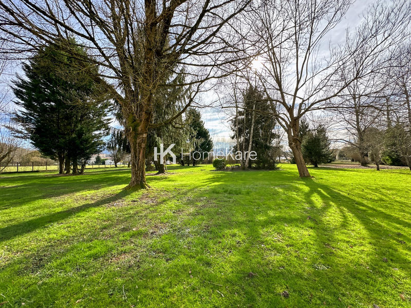 Maison - 202 m² - 5 pièces