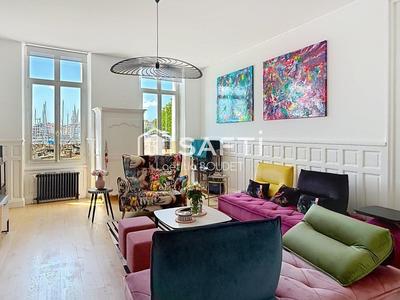 Appartement - 153 m² - 6 pièces