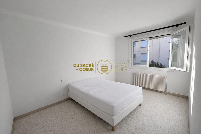 Appartement - 80 m² - 3 pièces