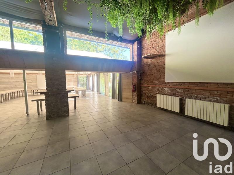 Maison - 825 m² - 15 pièces