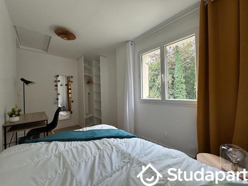 Chambre - 9 m² - 1 pièce