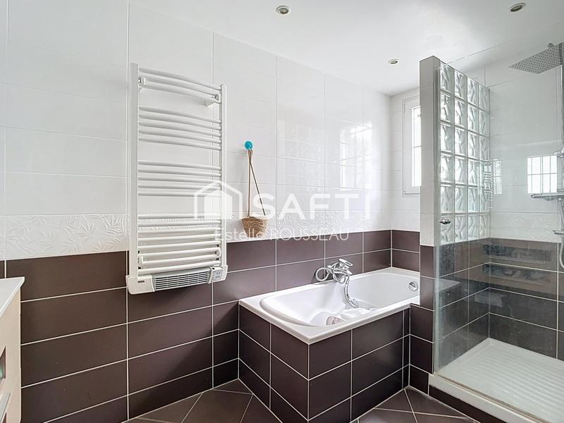 Maison - 145 m² - 8 pièces