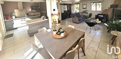 Maison - 136 m² - 6 pièces