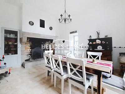 Maison - 190 m² - 8 pièces