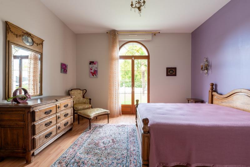 Maison - 244 m² - 5 pièces