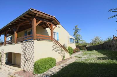 Maison - 140 m² - 4 pièces