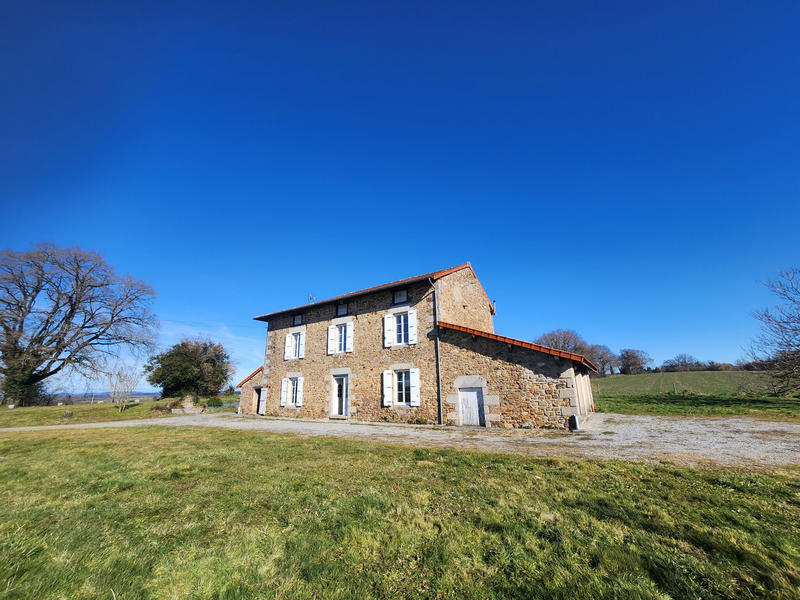 Maison - 166 m² - 6 pièces