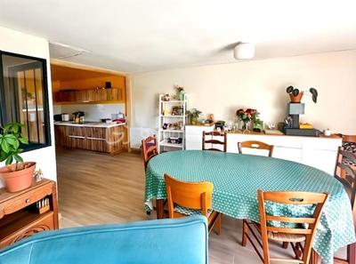 Maison - 75 m² - 5 pièces