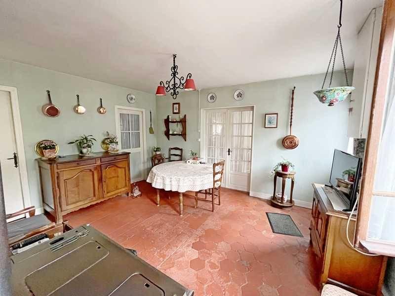 Maison - 85 m² - 5 pièces