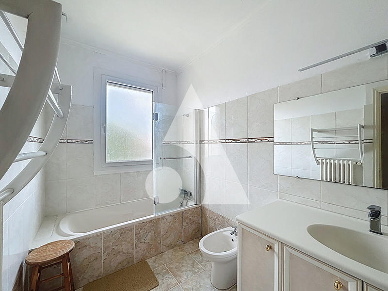 Maison - 150 m² - 7 pièces