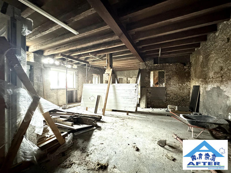 Maison - 300 m² - 6 pièces