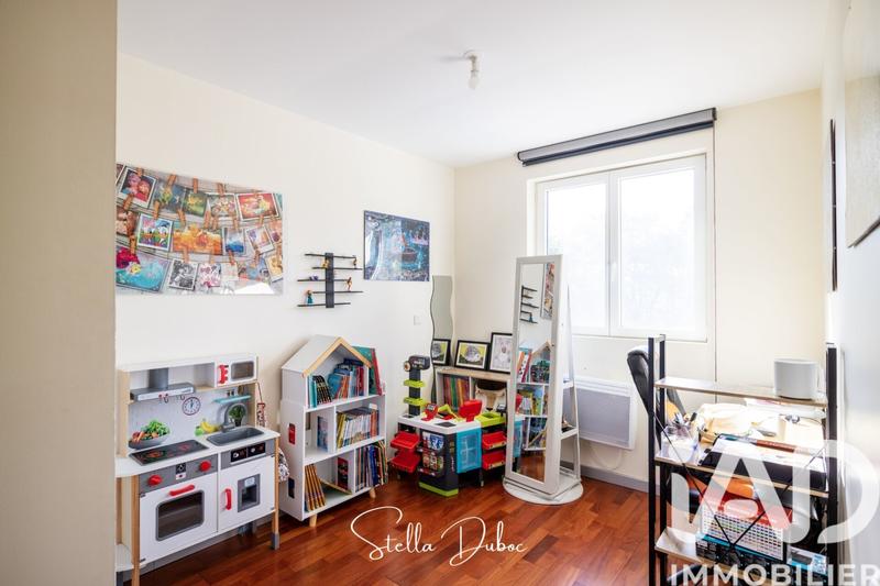 Maison - 96 m² - 5 pièces