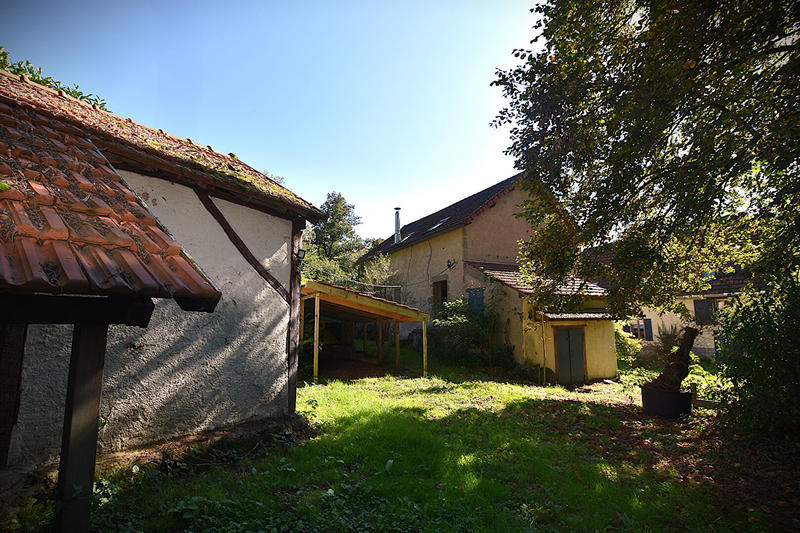 Maison - 153 m² - 9 pièces