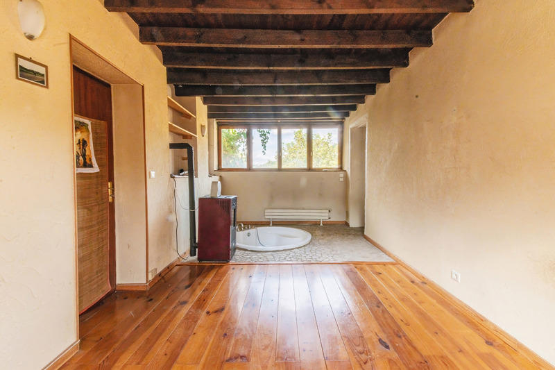 Maison - 275 m² - 8 pièces