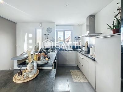 Maison - 84 m² - 5 pièces