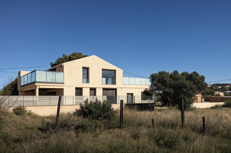 Maison - 104 m² - 5 pièces