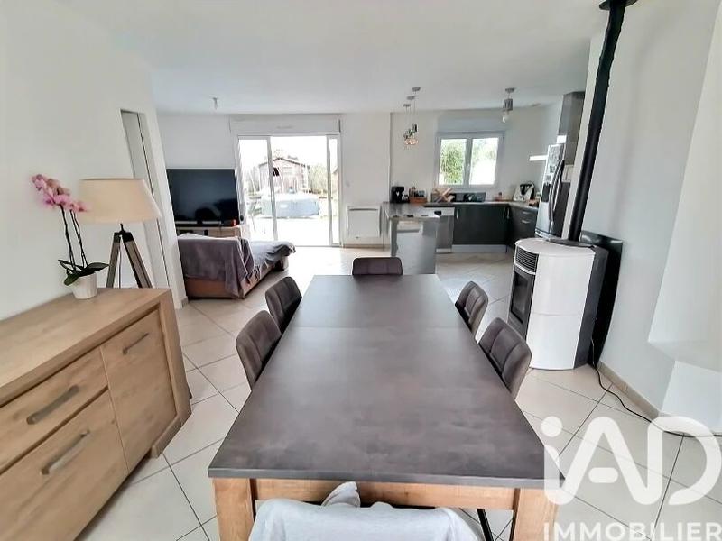 Maison - 94 m² - 4 pièces