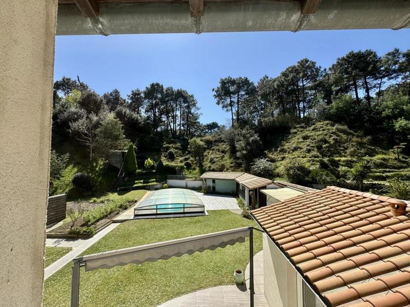 Maison - 163 m² - 6 pièces