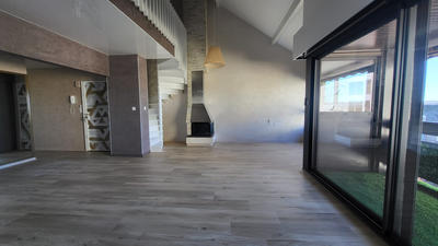 Appartement - 106 m² - 4 pièces